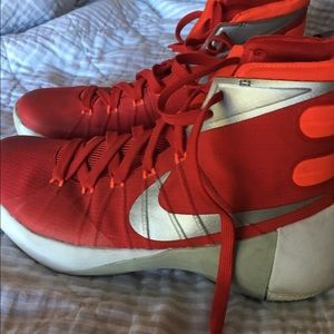 Nike 2015 Hyperdunks Universal red men’s size 7